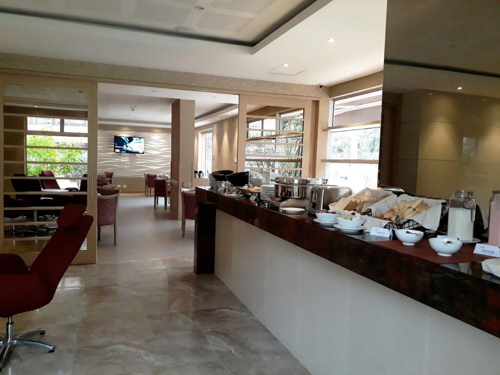 Hotel Plaza Suites Bogotá Zewnętrze zdjęcie