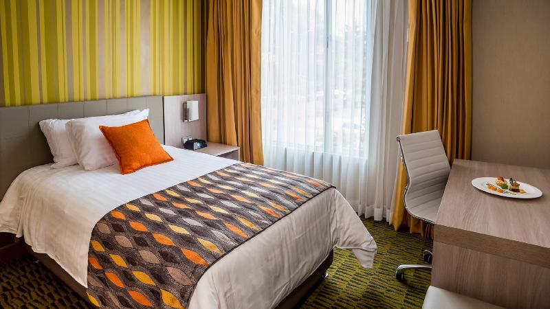 Hotel Plaza Suites Bogotá Zewnętrze zdjęcie