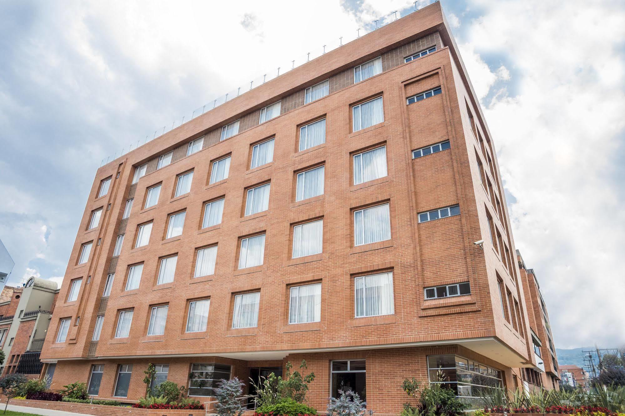 Hotel Plaza Suites Bogotá Zewnętrze zdjęcie