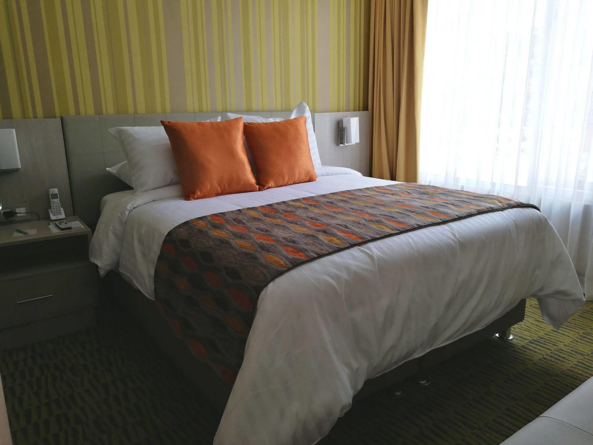 Hotel Plaza Suites Bogotá Zewnętrze zdjęcie