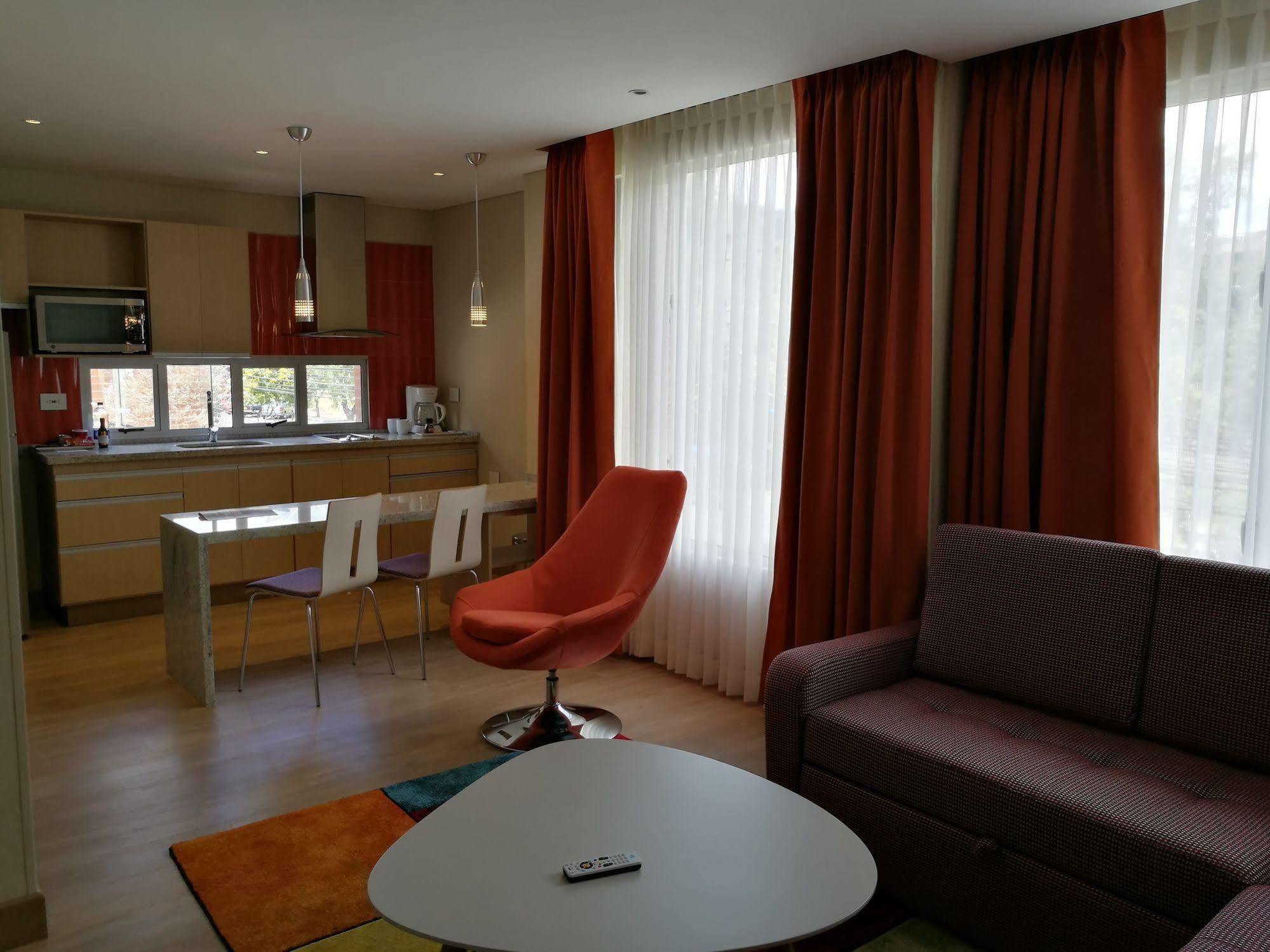 Hotel Plaza Suites Bogotá Zewnętrze zdjęcie