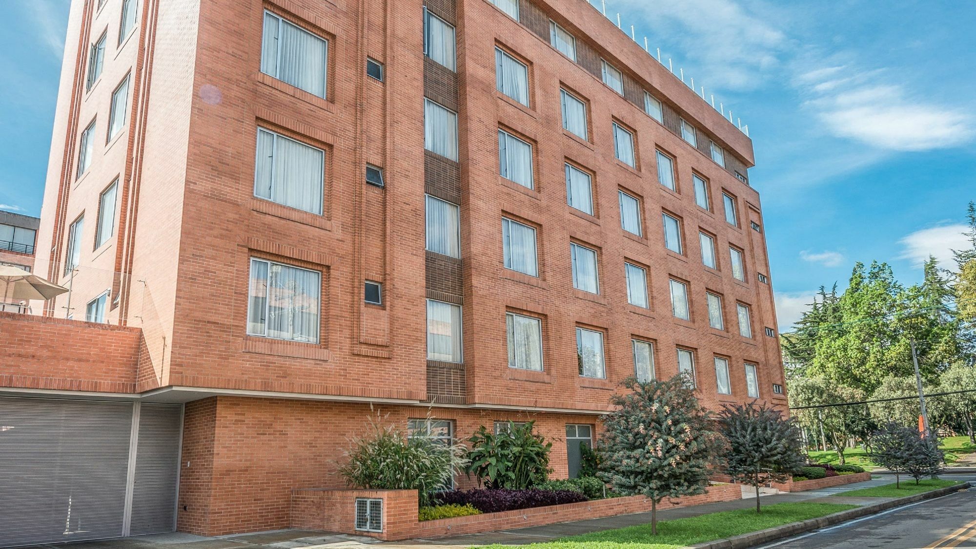 Hotel Plaza Suites Bogotá Zewnętrze zdjęcie